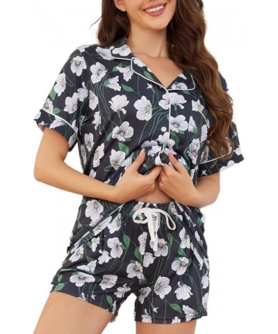 Conjunto de pijama floral...